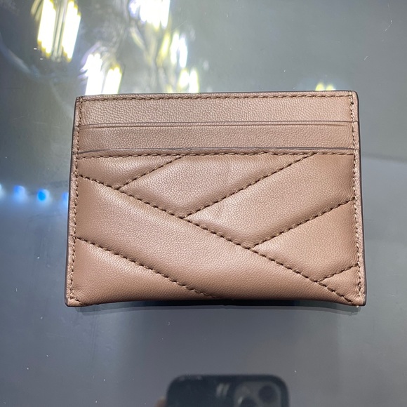 Click for Price Details! Tory Burch Card Case - Picture 5 of 8